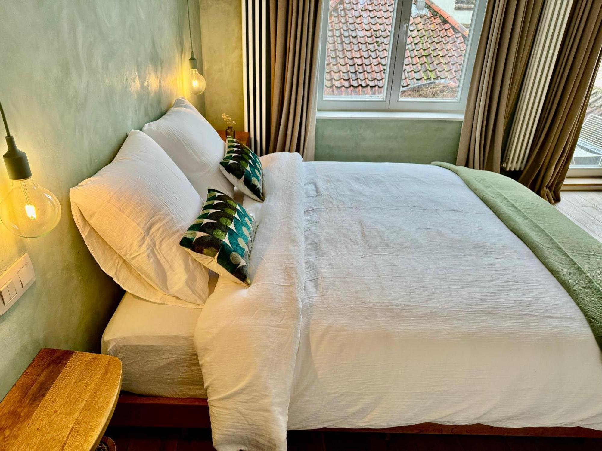 Bed and Breakfast Sleeping Swan Brujas Exterior foto