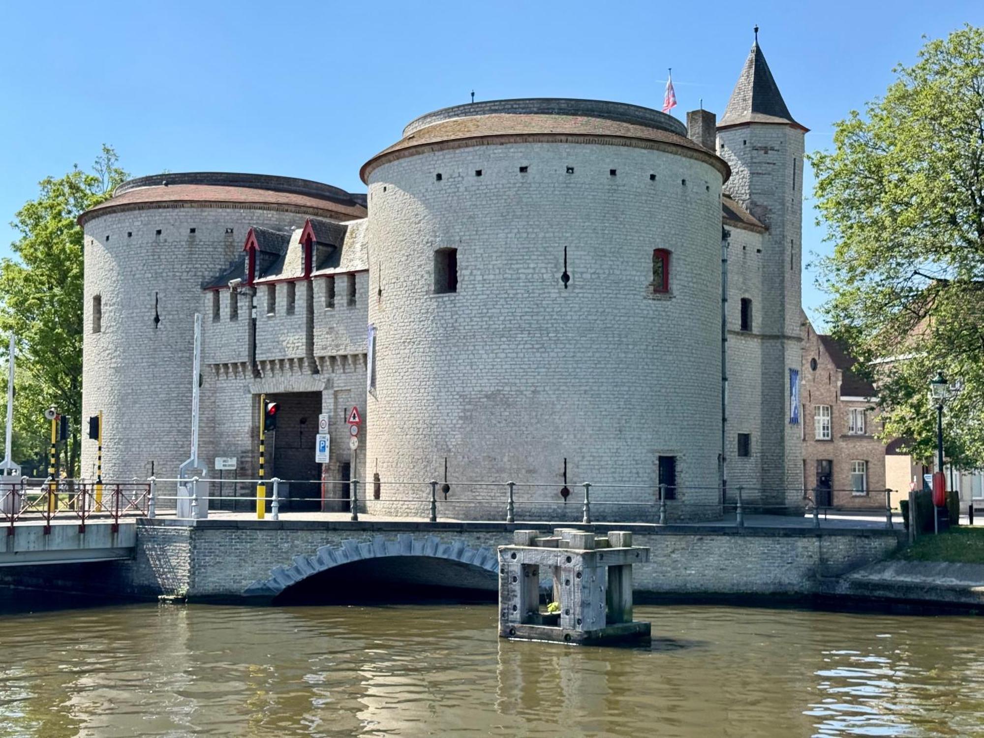 Bed and Breakfast Sleeping Swan Brujas Exterior foto